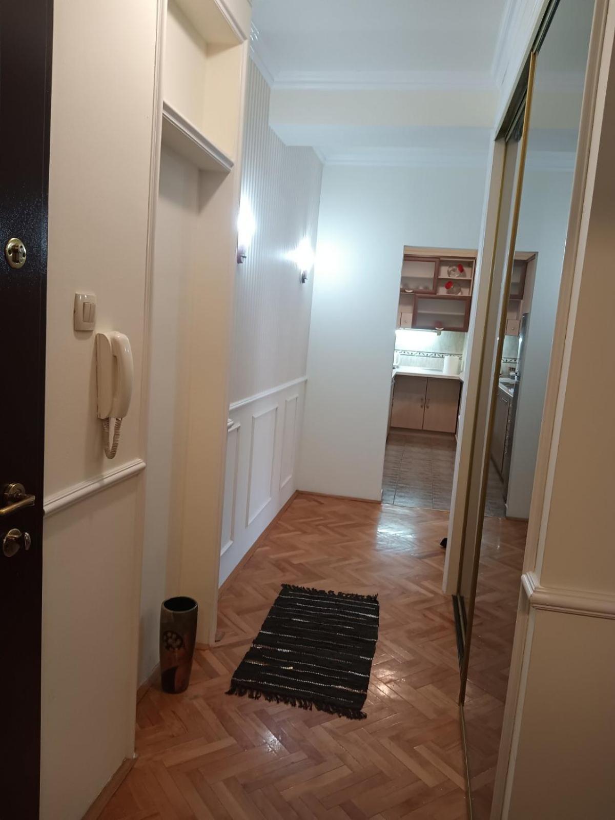 Lovely Square Apartment Purple Velvet 43 Macedonia Stree Skopje Phòng bức ảnh